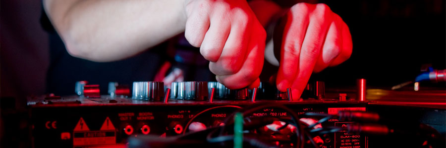 DJ Olii - Partyteam Schleswig-Holstein DJ Olli - Partyteam Schleswig-Holstein